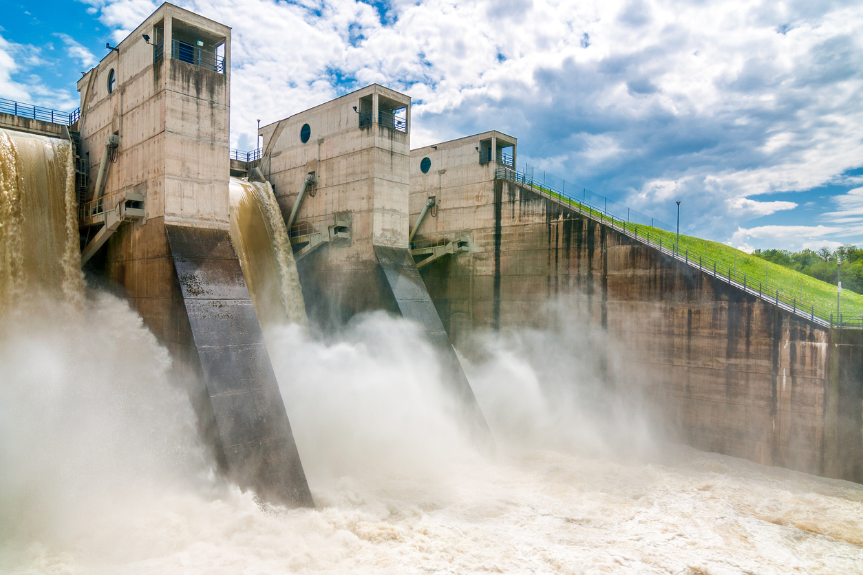 What Are 5 Advantages Of Hydroelectric Power